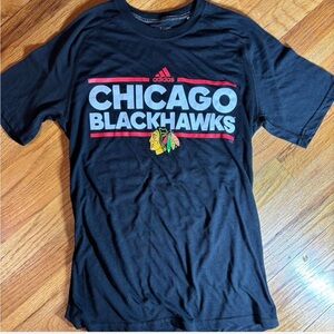 NEW Chicago Blackhawks Hockey Addidas  T-Shirt NEW